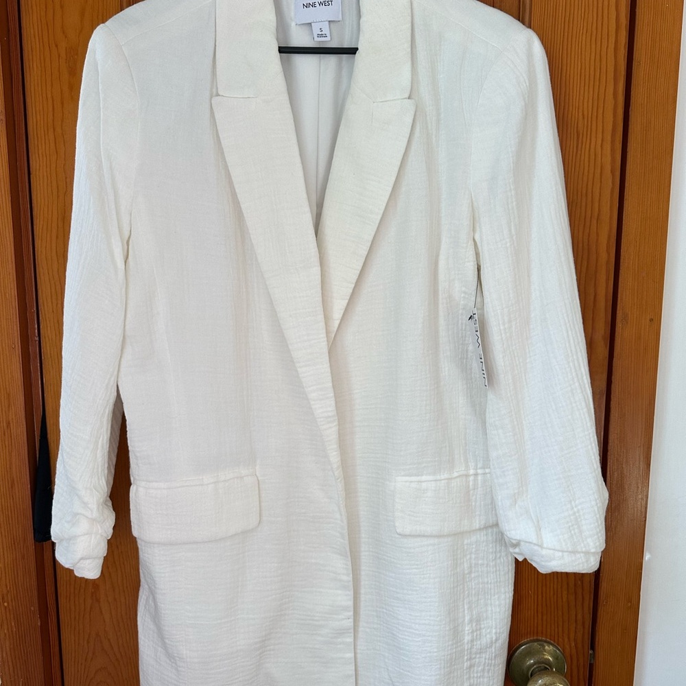 NWT Nine West Lightweight Cream Blazer - Small